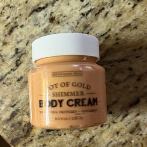 Beekman 1802 Gold Shimmer Body Cream